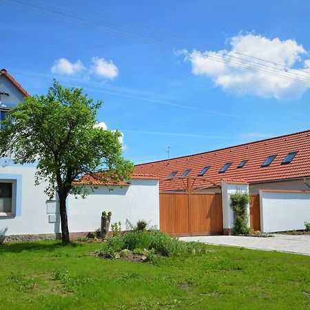 Ubytovani Za Kaplickou Trebon Exterior photo